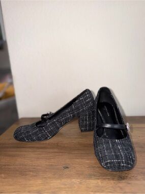Charles & Keith Black Tweed Mary Jane Block Heels